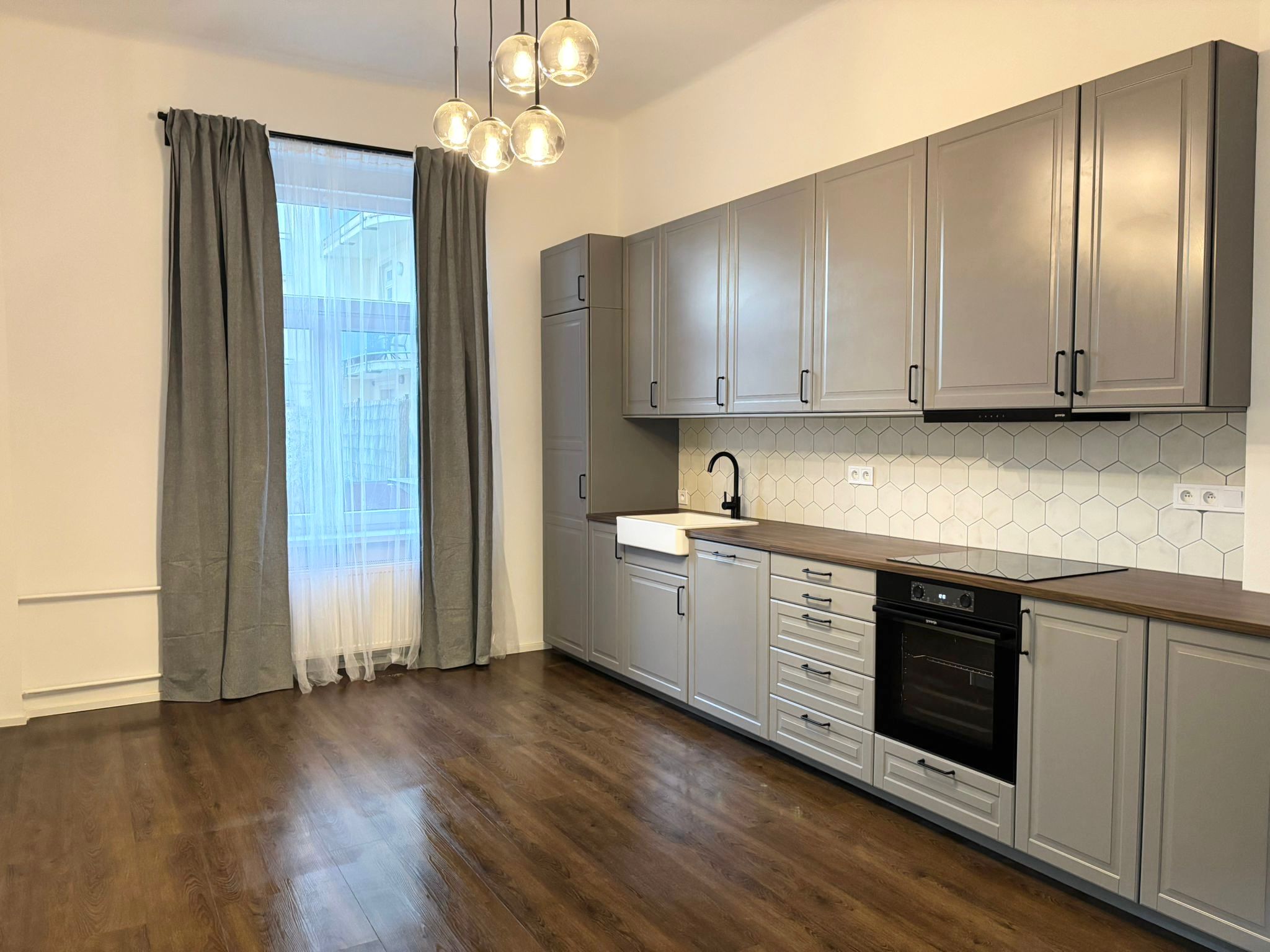 Velmi hezký byt 2+1 na Petříně v K. Varech - byt s perfektní polohou a po velmi zdařilé rekonstrukcí